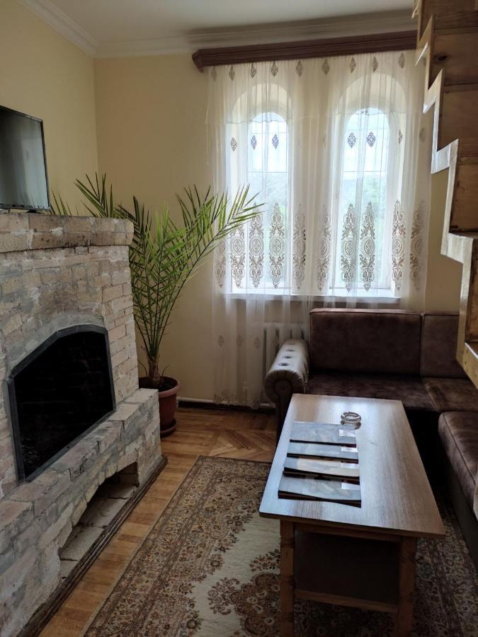 Mitane Hotel Sisian Bagian luar foto