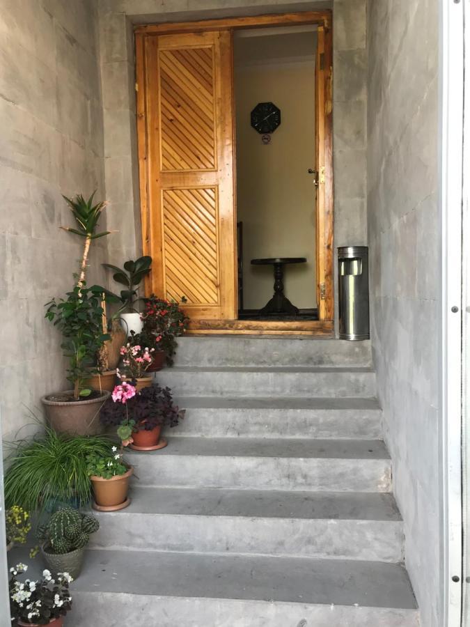 Mitane Hotel Sisian Bagian luar foto