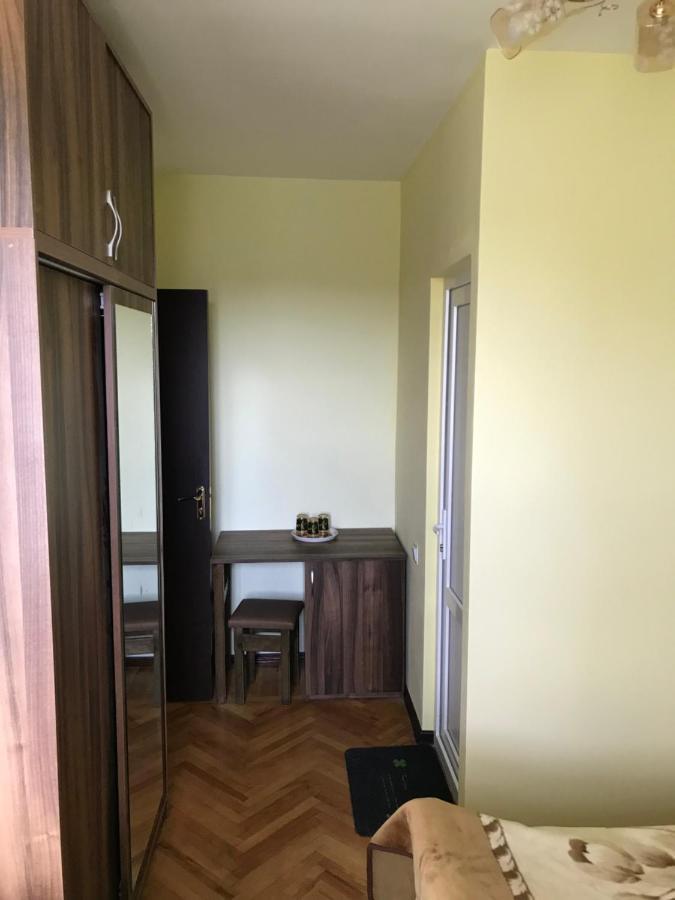 Mitane Hotel Sisian Bagian luar foto