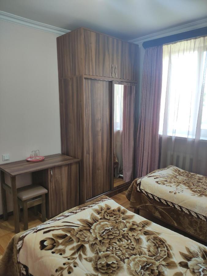Mitane Hotel Sisian Bagian luar foto